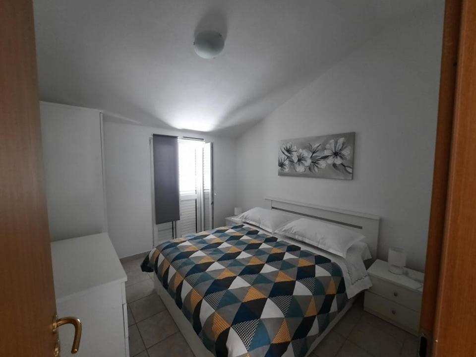 Ojdana Zivkovic Apartment Rogoznica  Exterior photo